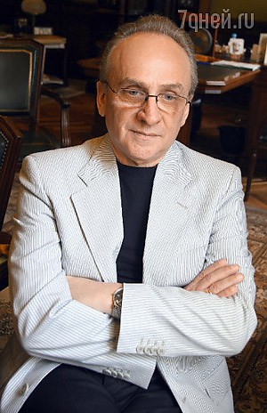 Анатолий Смелянский